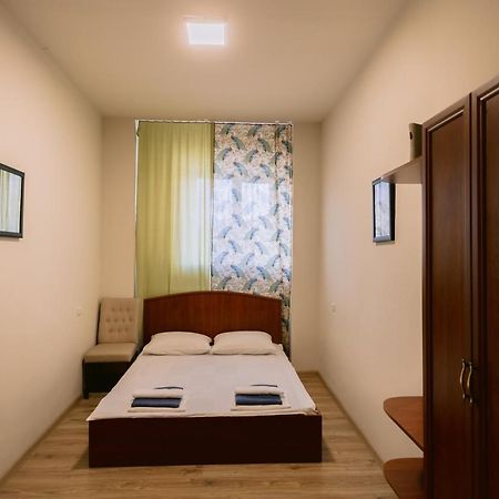 Hotel Gyumri Apart Esterno foto